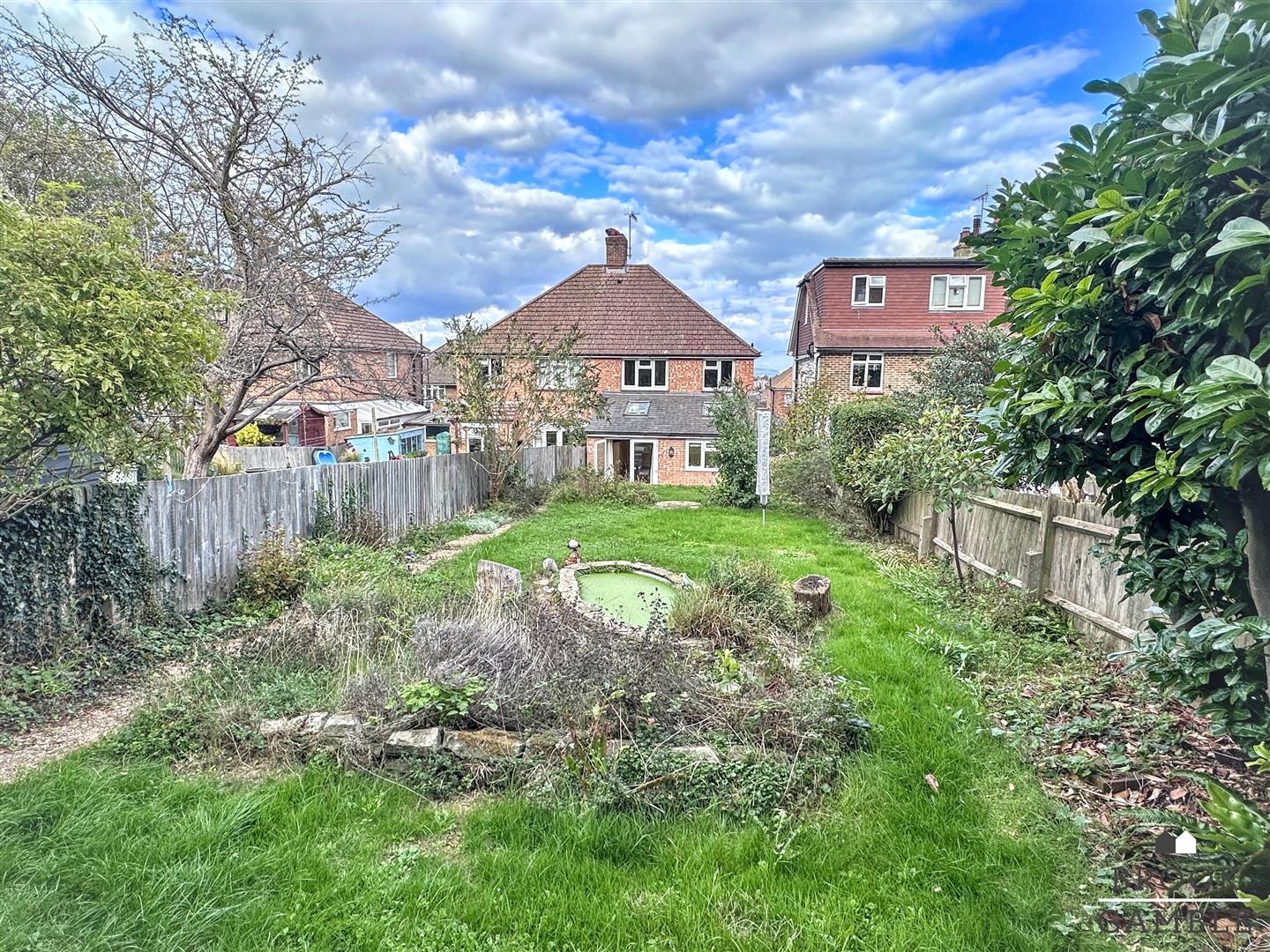 3 Bedroom House - Semi-Detached. Manvers Road in Eastbourne, 22